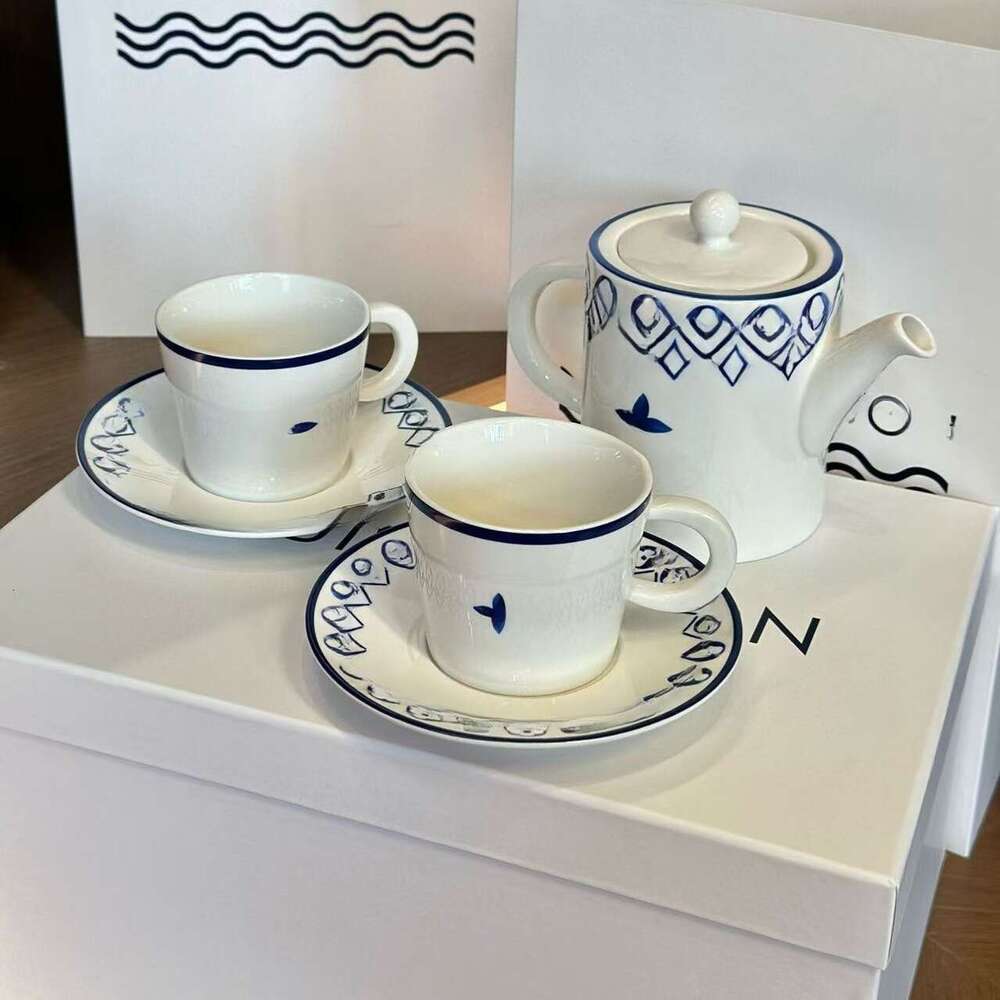 Simple And Fashionable Bone China Coffee Plates, Afternoon Tea Couple's Cups, Gifts
