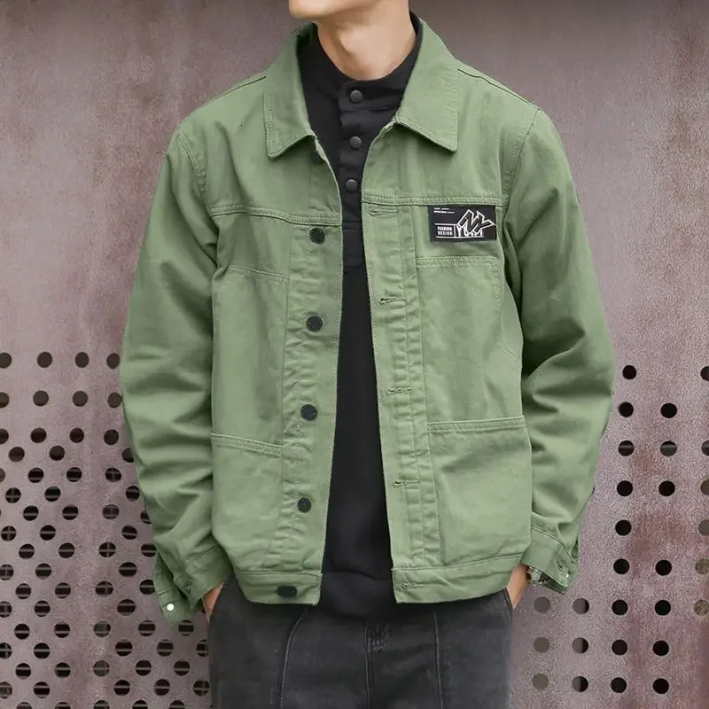 Korea Casual Button Denim Jackets Man Low Cost Trendy Price Stylish Washed On Board One Piece Original Cowboy Coat for Men 250207