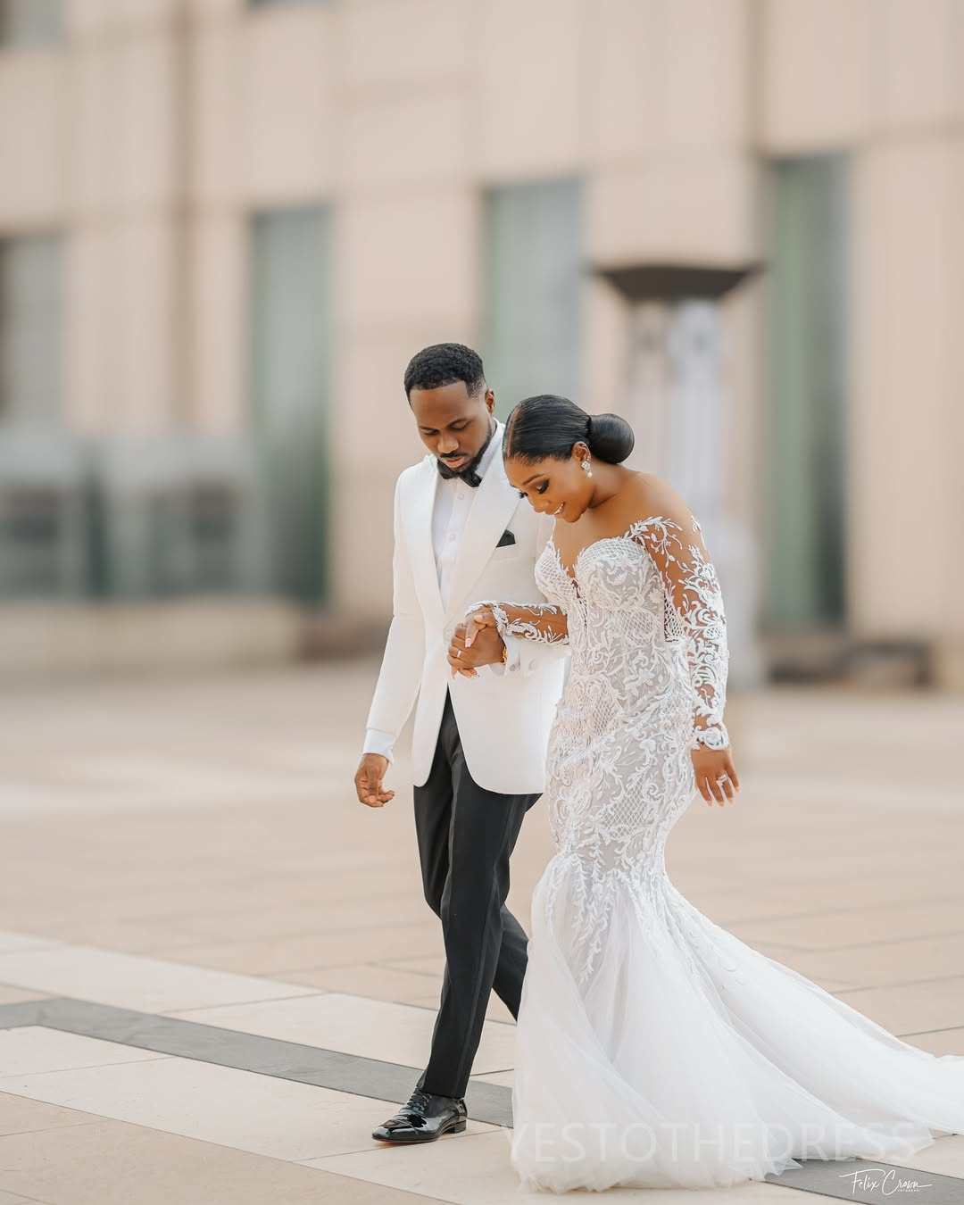 2025 Plus Size Aso Ebi Mermaid Wedding Dress Bridal Gowns Illusion Sheer Neck Long Sleeves Beaded Lace Tulle Dress For African Arabic Nigeria Black Wo