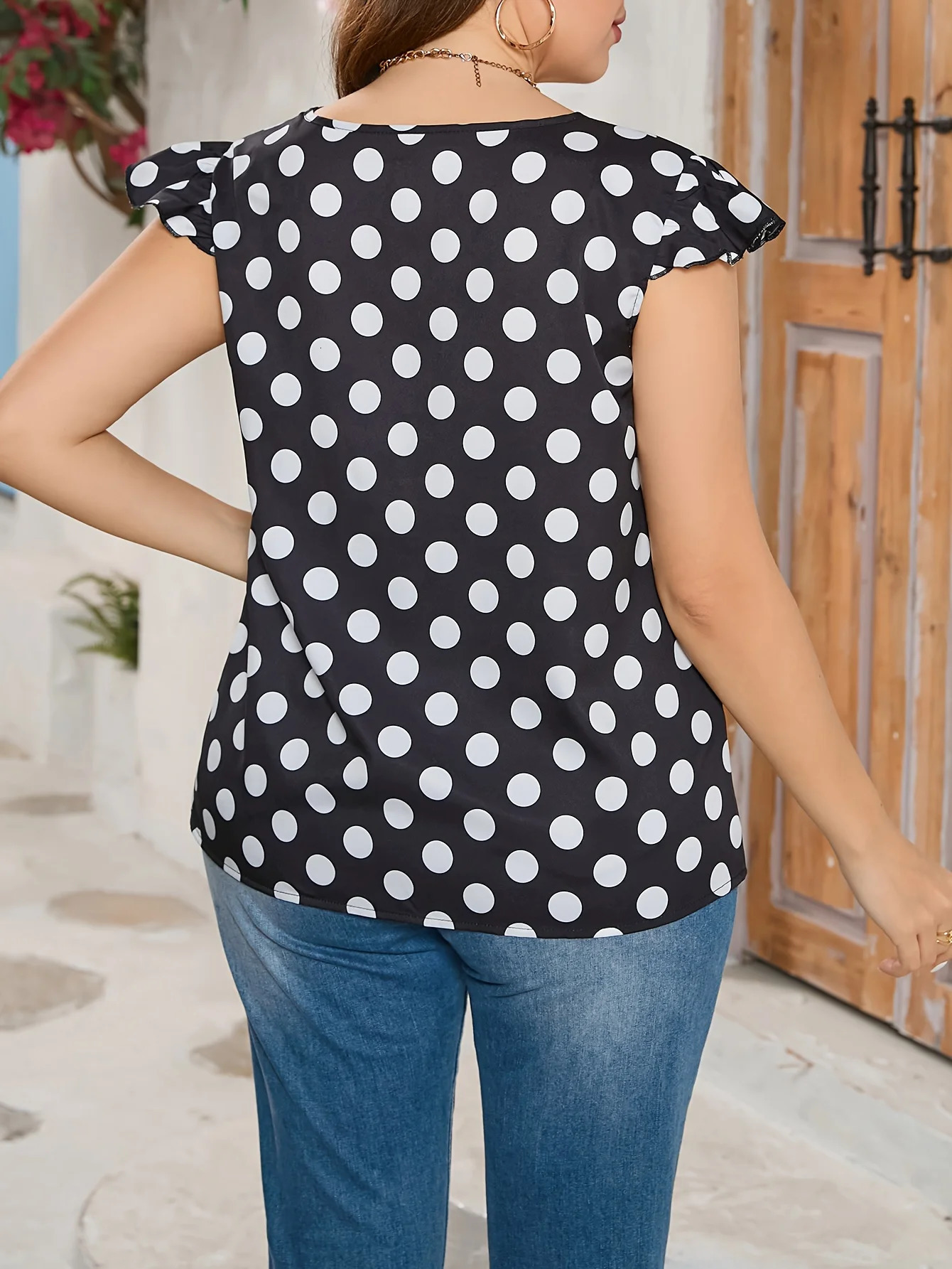 Plus Size Womens Polka Dot Printed Tshirt Lotus Sleeve VNeck Casual Home Out of the Base Shirt Elegant Fashion breathable 250121