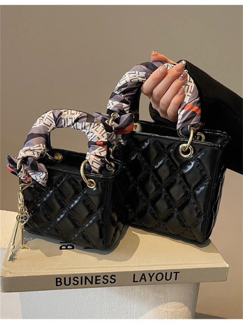 Designer Handbags: Chic Crossbody Bag - Lightweight Spring Fashion Vintage Shoulder Bags For Women New Free Delivery Designer Bag