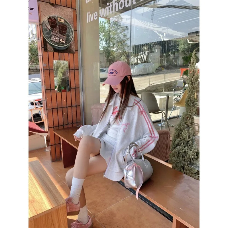 Korean Y2k Ins Sweet Bow n Patchwork Embroidery Sports Style Overcoat A-line Skirt Short Skirt Spring Two-piece Set 250116