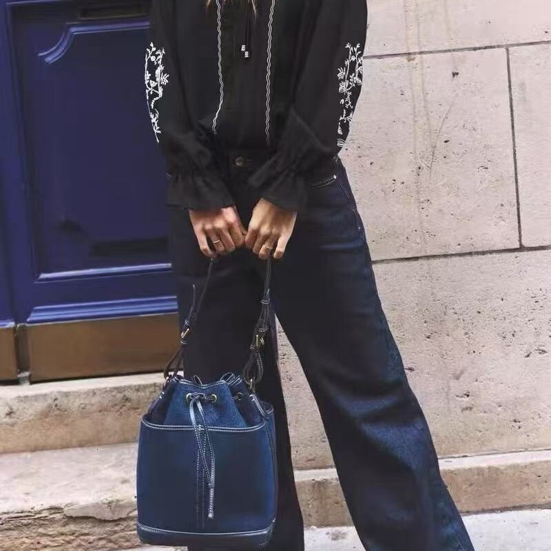 designer bag 2024 Autumn/Winter New Product Denim Handbill Shoulder Fashion Canvas Bucket Bag