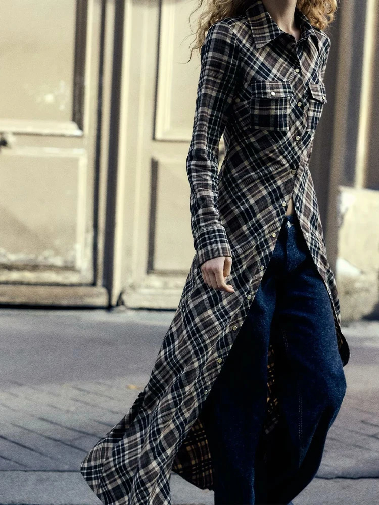Autumn and winter womens clothing pocket decoration solid color long sleeved lapel shirt style mini dress 250207
