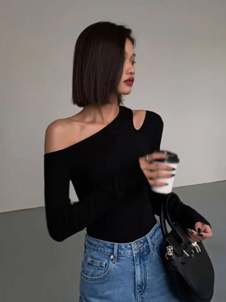 Fashion Skew Collar Offshoulder Longsleeved Tshirt Spring Solid Slim Fit Crop Top Sexy Hollow Out Tees Shirts 250208Z