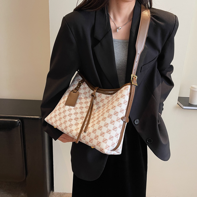 Free shipping 2025 new designer bag Shoulder Bags For womans ladies flap fashion printing square handbag girl crossbody Bag