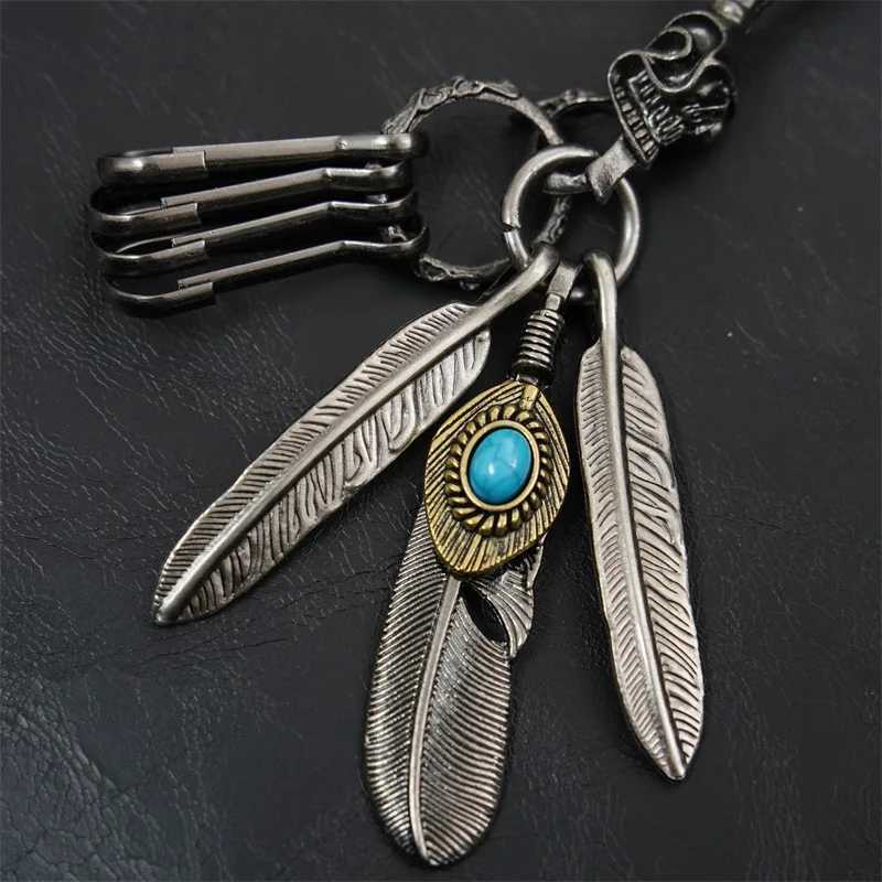 New Fi Trends Vintage Ahetic Metal Hook Keychain Charm Feather Turquoise Creative Waist Ornament Pendant Y250208