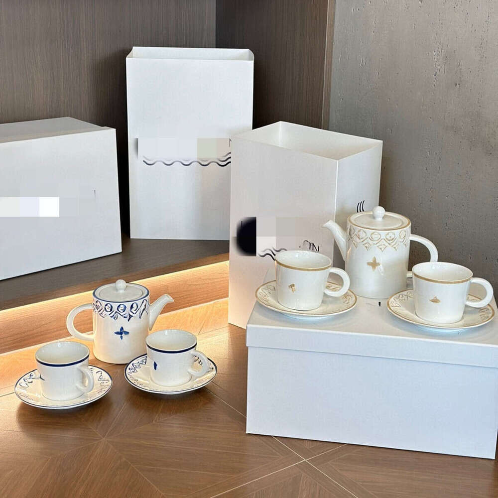 Simple And Fashionable Bone China Coffee Plates, Afternoon Tea Couple's Cups, Gifts
