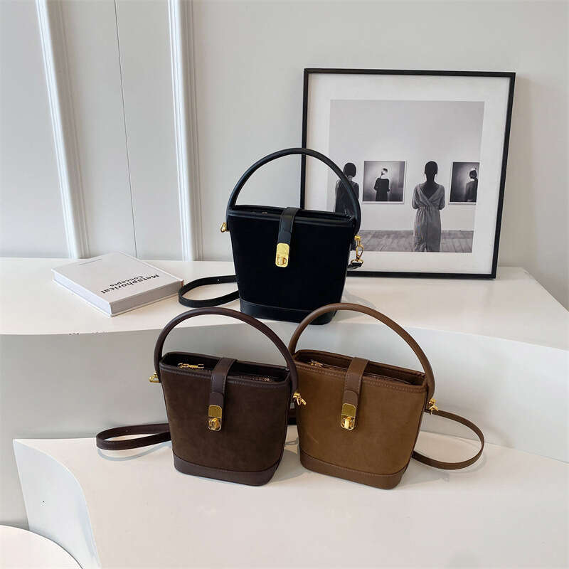 Women's Bags Little flagship store bucket new crossbody leather women's bag commuting handbag