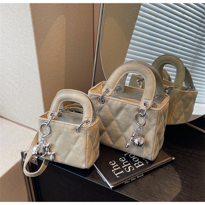 Designer Black Purse - Vintage Shoulder Bags, 2025 Spring Fashionable Crossbody Bag For Women New Free Delivery Designer Bag