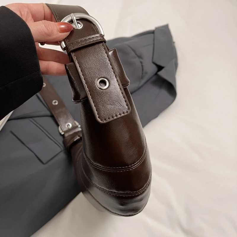 Burgundy Croissant Shoulder Bags For Women Vintage Solid Color Crescent Crossbody Bag 2024 Brand New Luxury Designer Handbags Y250718