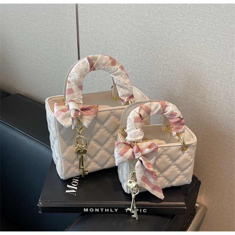 Designer Black Purse - Vintage Shoulder Bags, 2025 Spring Fashionable Crossbody Bag For Women New Free Delivery Designer Bag