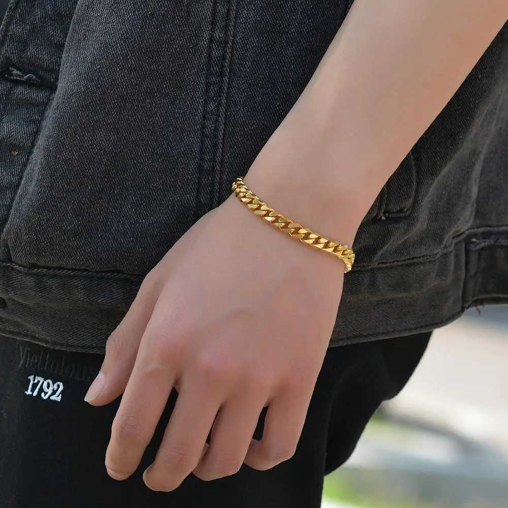 New Stainless Steel Gold Color Cuban Bracelet Men And Women Fashion Hip Hop Punk Jewelry Brithday Gift Y250208