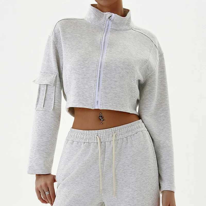 Yoga Outfit Womens Sports Top With Stand Up Collar Pocket Autumn Loose Zipper Long Sleeved Fitness Running Jacket GYM Leisure Blouse H250207