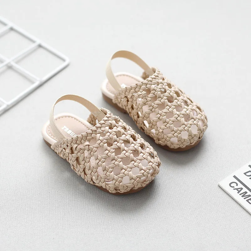 Baby Girls Shoes Braided Sandals for Girls Kids Fashion Hollow Out Leather Shoe Soft Sole Retro Princess Slippers Beach Shoes 250121