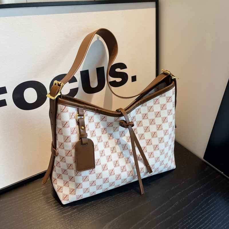 Free shipping 2025 new designer bag Shoulder Bags For womans ladies flap fashion printing square handbag girl crossbody Bag