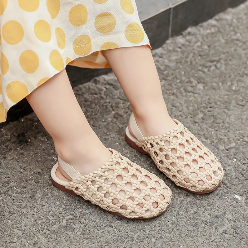 Baby Girls Shoes Braided Sandals for Girls Kids Fashion Hollow Out Leather Shoe Soft Sole Retro Princess Slippers Beach Shoes 250121