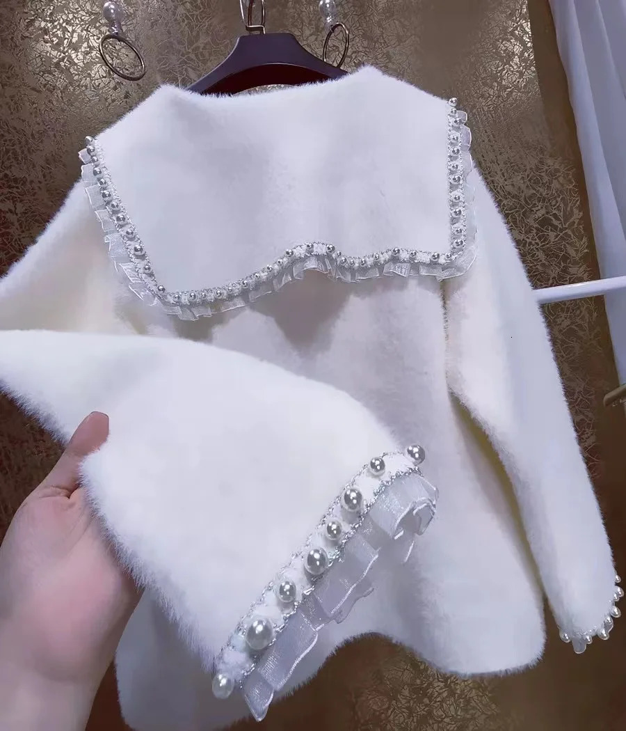 Beaded Flowers Stitch Sweater Cardigan For Women Autumn Winter Beading Tassel Sweater Outwear Knitwear Jacket Coat 250206