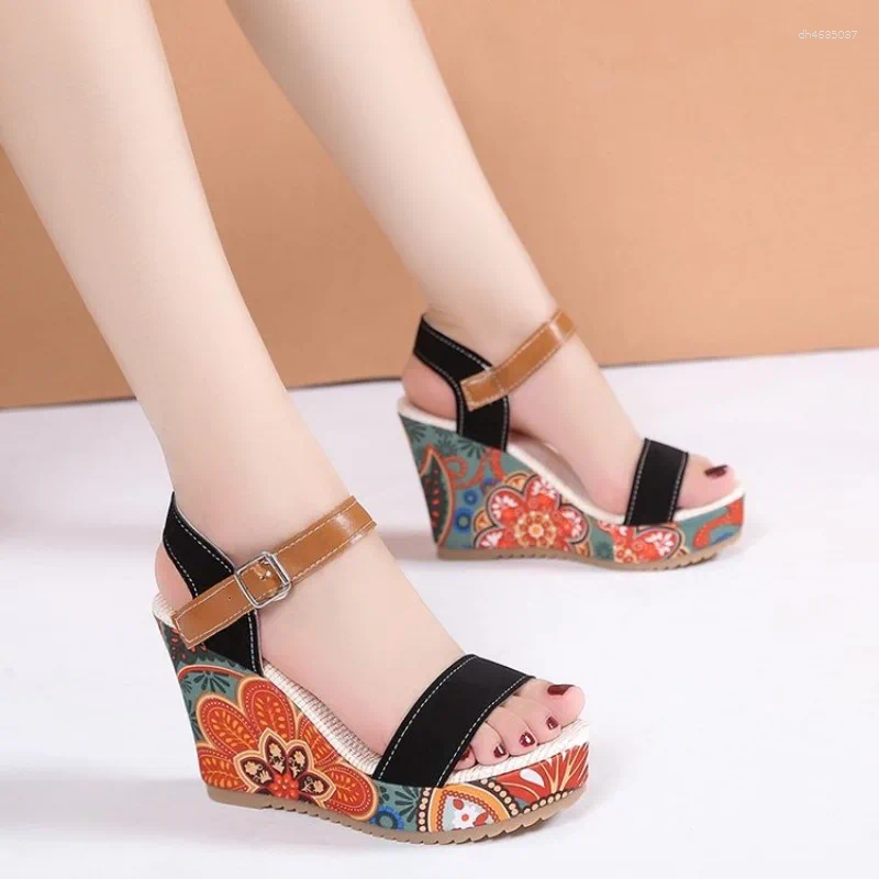Sandals Women's 2025 Summer Designer Print Wedge Platform Shoes Ladies Casual Ankle Buckle Comfortable atos De Mujer