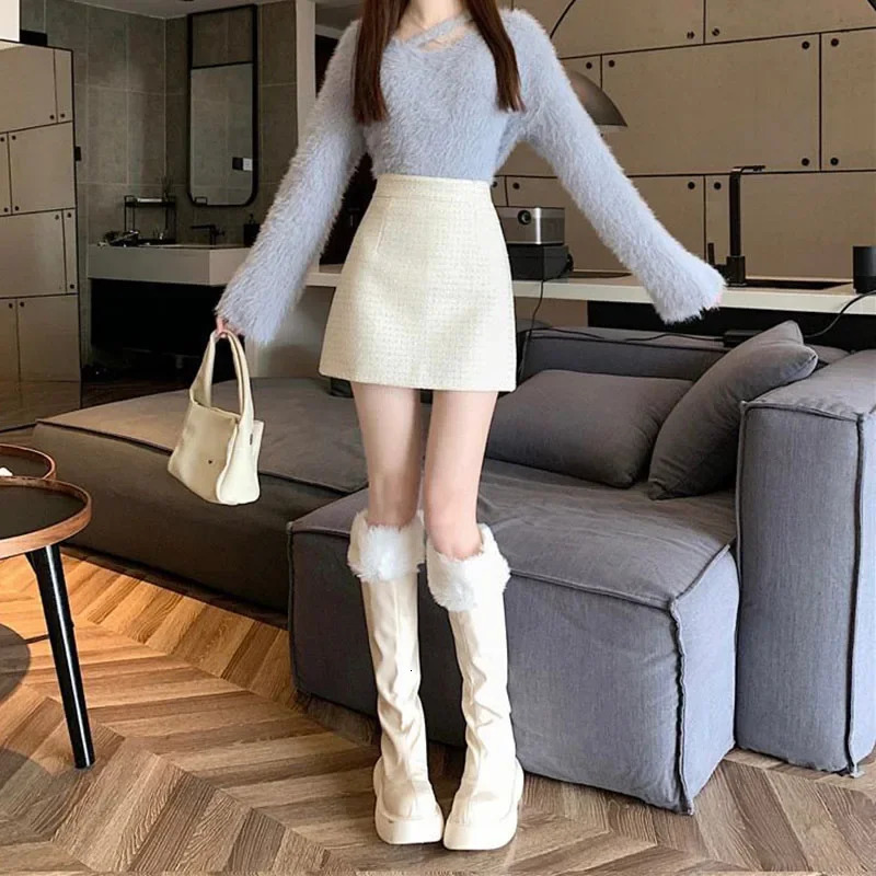 Korean high waisted coarse tweed skiing womens fashion restrained streetwear mini solid color fully matched Aline 250206Z