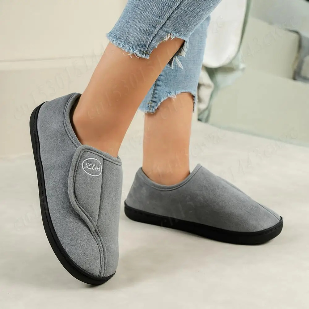 House Shoes for Men Suede Leather Slippers Non-Slip Slip-on Shoes Comfy Warm Plush Indoor/Outdoor for Diabetic Swollen Feet 250214