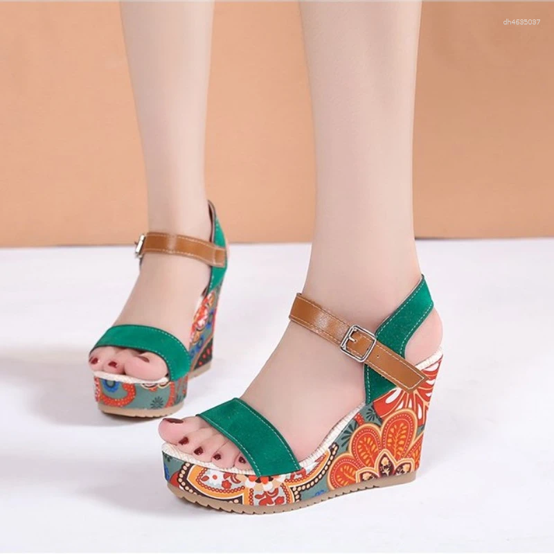 Sandals Women's 2025 Summer Designer Print Wedge Platform Shoes Ladies Casual Ankle Buckle Comfortable atos De Mujer