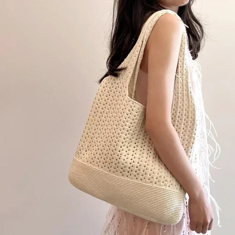 Knitted Handbags Female Large Capacity Womens Pack Summer Beach Bag Big Purses Casual Hollow Woven Shoulder Bags 250207