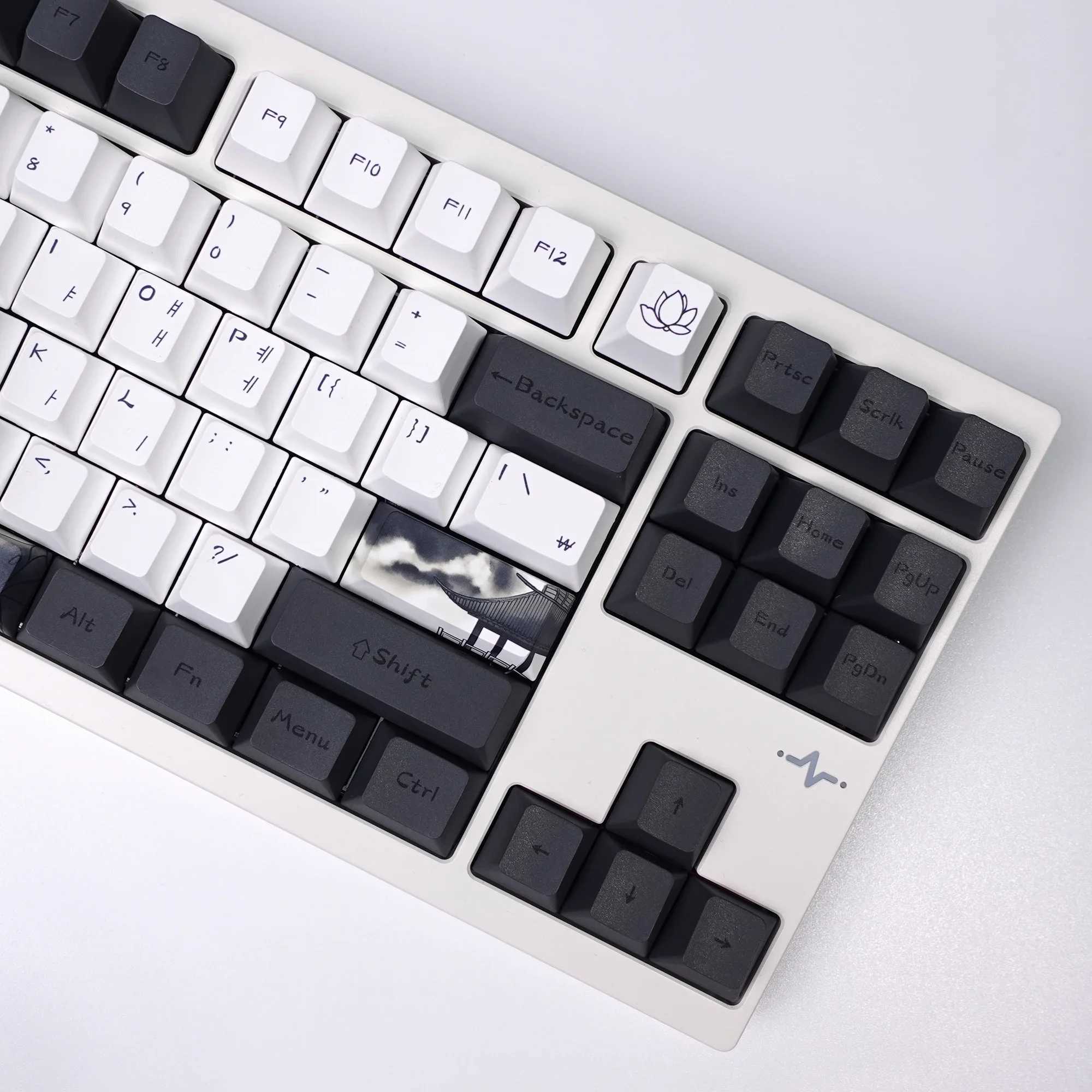 Keyboards KBDiy Ink Lotus Keycap Cherry Profile Korean Keyca PBT for Mechanical Gaming Keyboard DIY 142 Keys Hall F75 F87 F99 Key Ca z250209