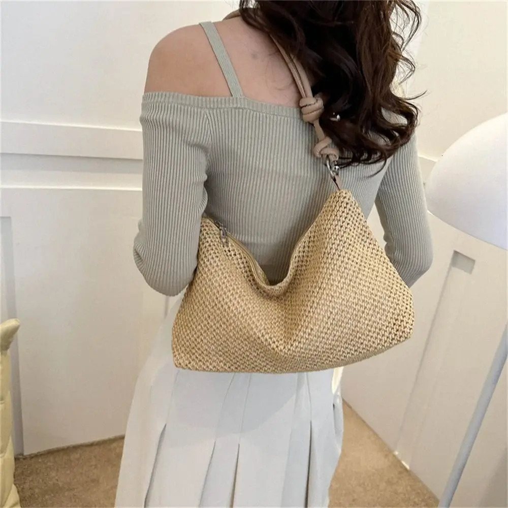 Large Capacity Woven Straw Bag Summer Beach Rattan Handbag Women Handmade Braid Shoulder Bag Fashion Tote Bag 250207