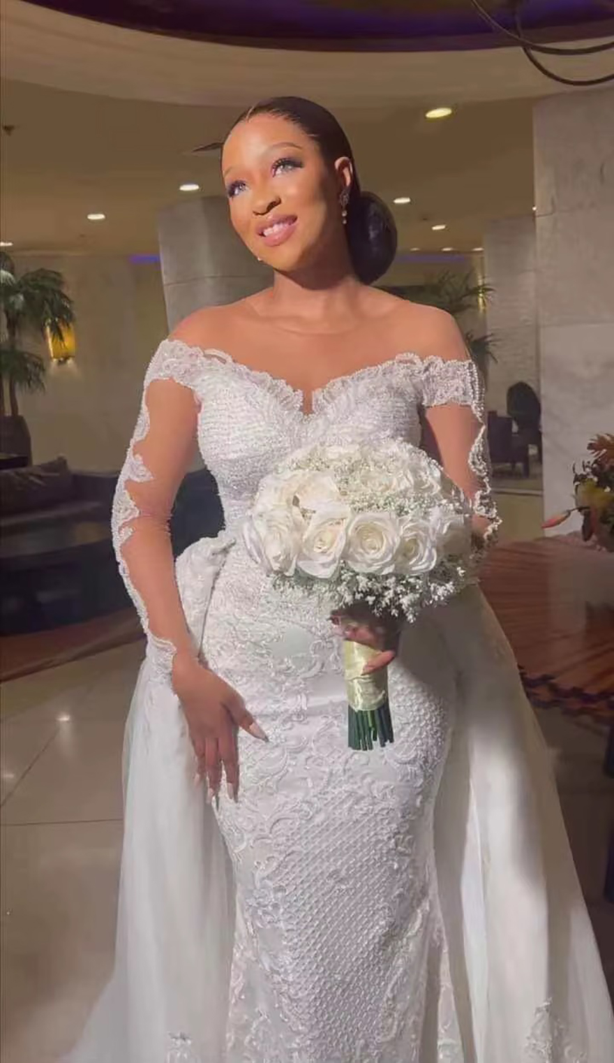 Customized New Arrival Long Sleeve Lace Mermaid Wedding Dress Detachable Bridal Gown Vestidos De Noiva