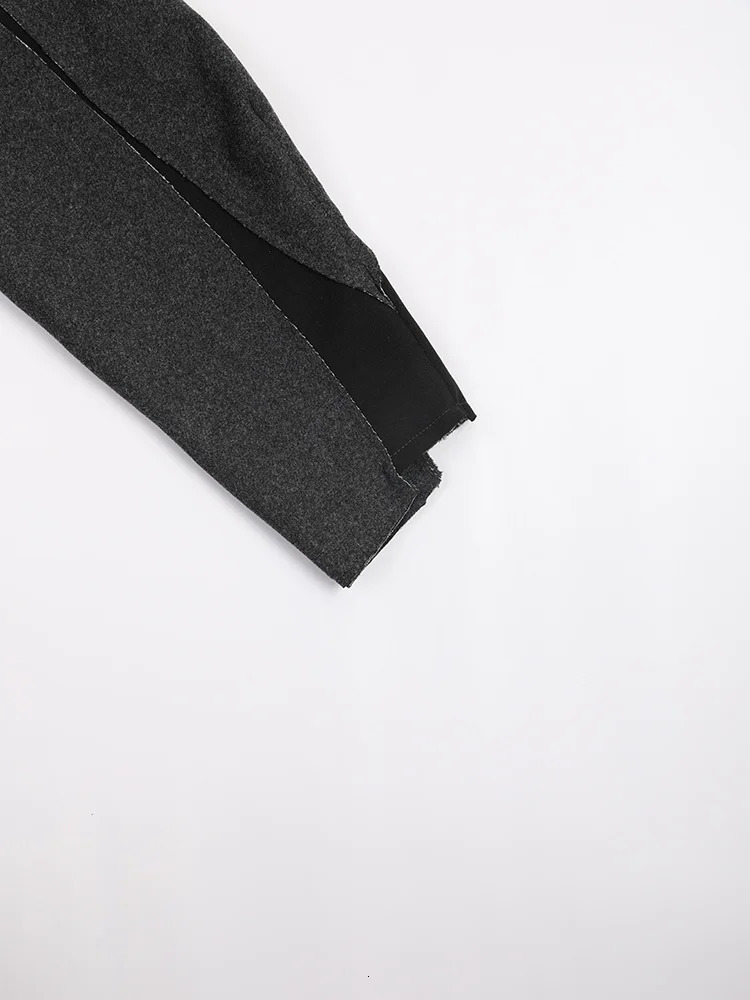 EAM Gray Colorblock Burr Irregular Woolen Coat Parkas Big Size Long Sleeve Women Fashion Autumn Winter 2024 1DF039102 250109Z