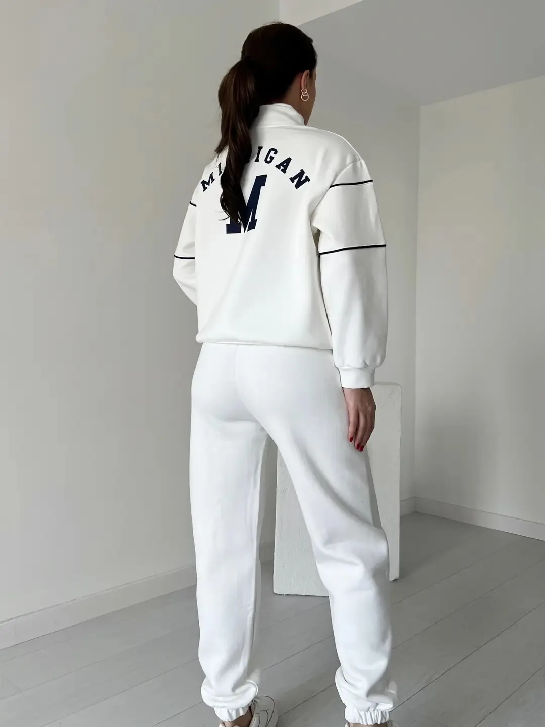 Autumn Winter Fashion Letter Print Sweatshirt Set Casual Zipper Half Open Collar Long-sleeve Top Sweatpants Two-piece Suit 250208