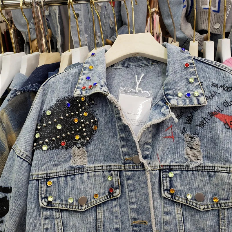 Beading Diamonds Letter Graffiti Print Denim Jacket Women Spring Autumn Loose Short Holes Big Pocket Black Jeans Jacket Female 250122