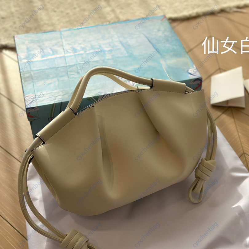 Luxury Fashion Shoulder Bag Handbag rhombic pattern chains wholesale can be diagonal span or double chain shoulders back wholesale, the public likes 5 colors