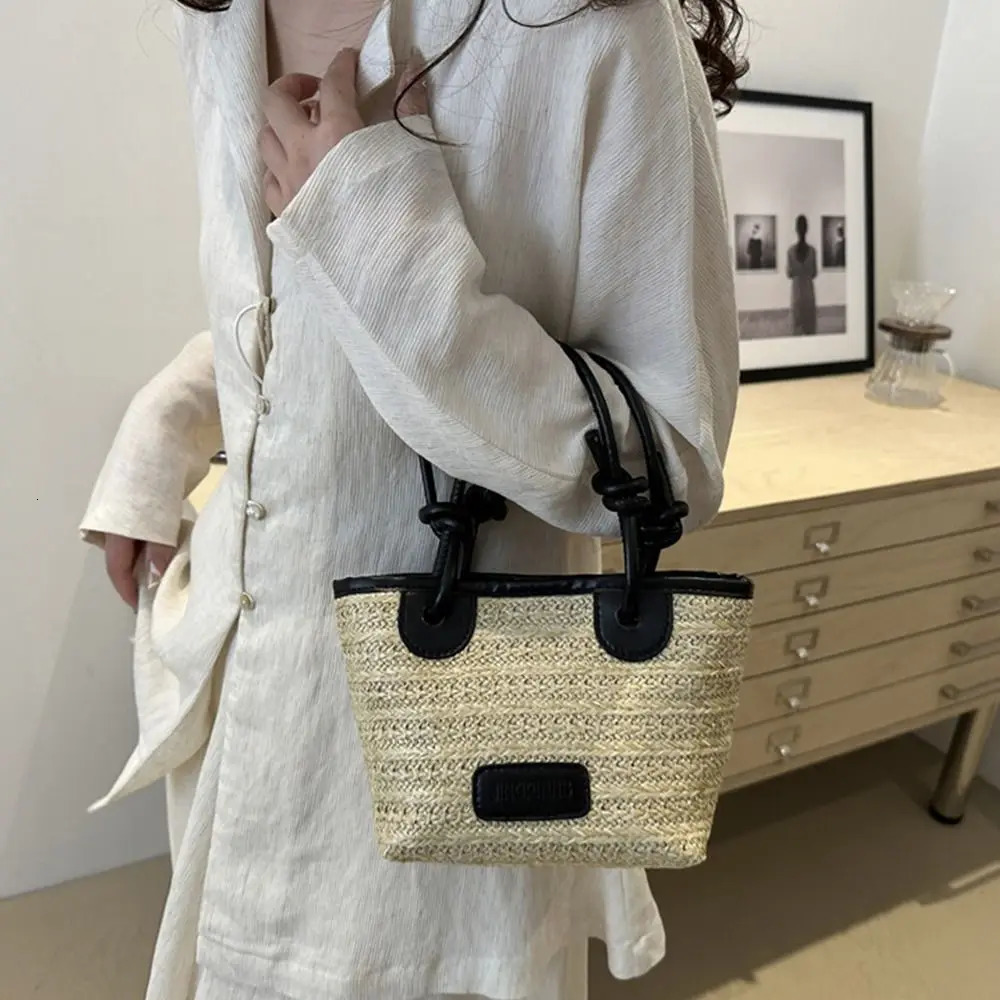 Handmade Braid Straw Bag Large Capacity Rattan Woven Shoulder Bag Tote Bags Big Handbags for Summer Beach Women 250207