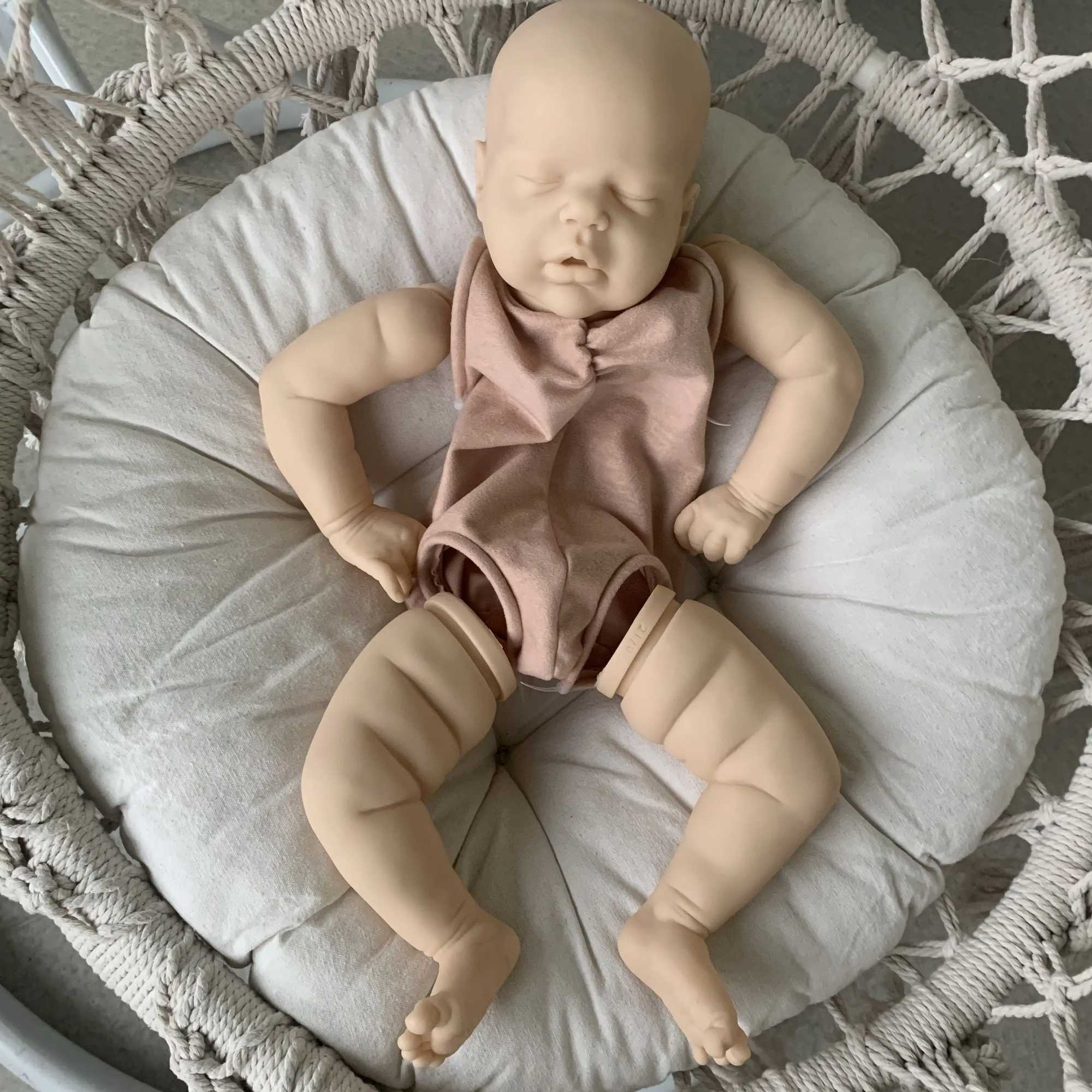 22Inch Reborn Doll Kit Alexis Sleeping Baby Girl Unpainted DIY Doll Parts Art Doll Gift Toys Kids Drop Shipping X250210