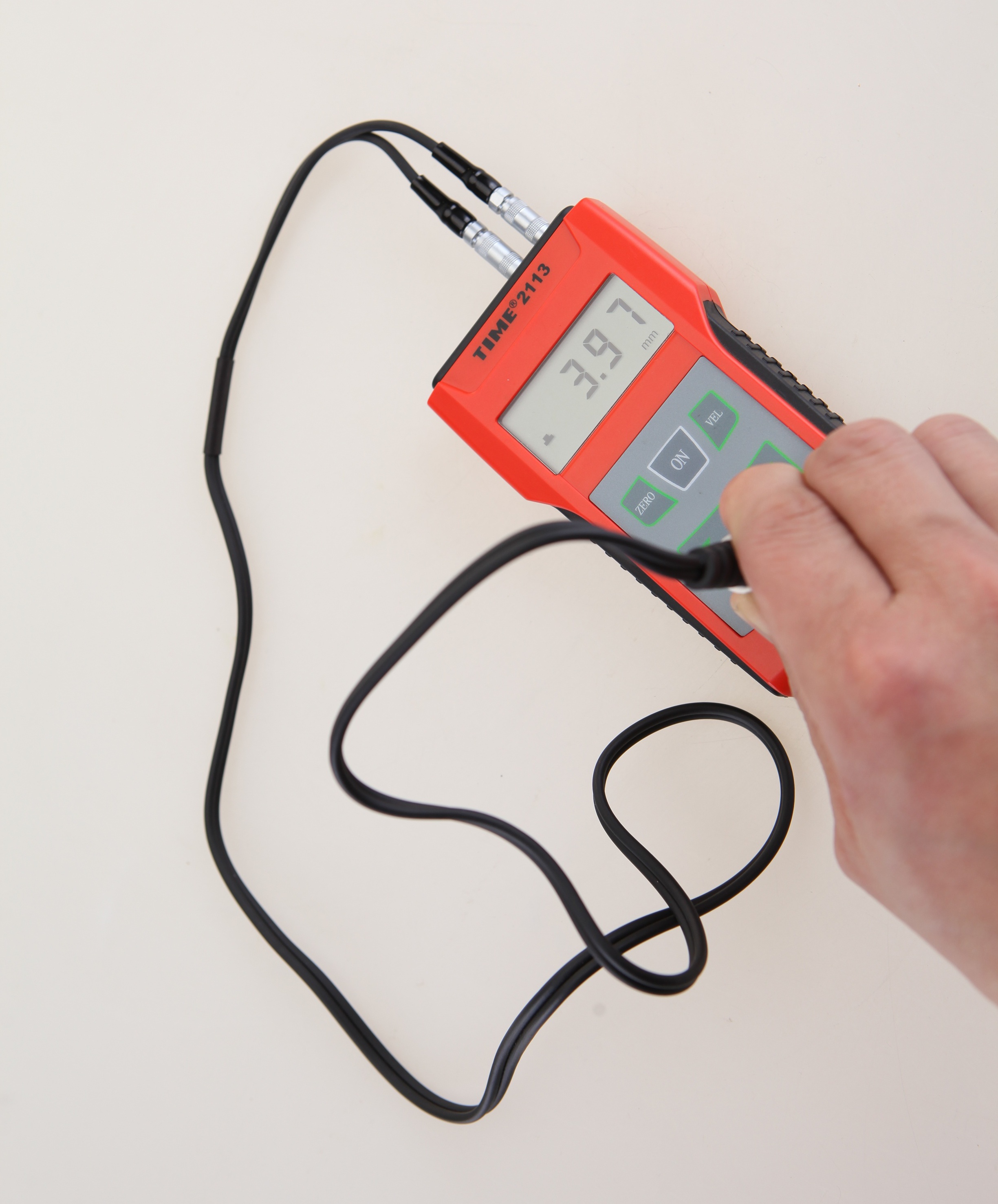 Compact Ultrasonic Thickness Measuring Device with Clear Display High-Precision Ultrasonic Thickness Tester Instrument