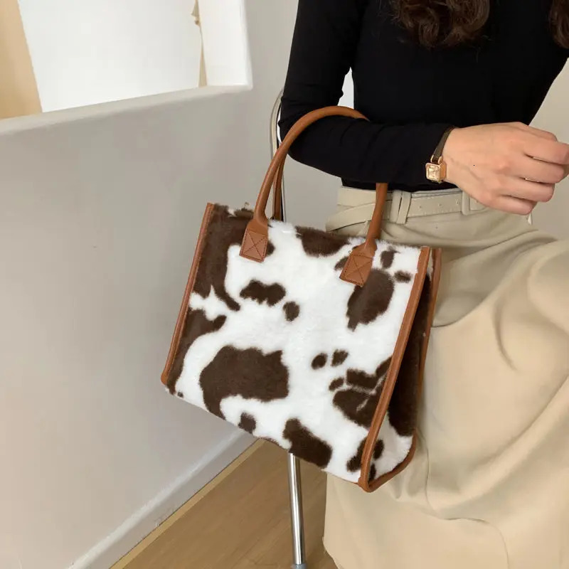 Plush cow pattern handbag Womens large capacity autumn winter fashionable plush shoulder bag college student tote bag 250207