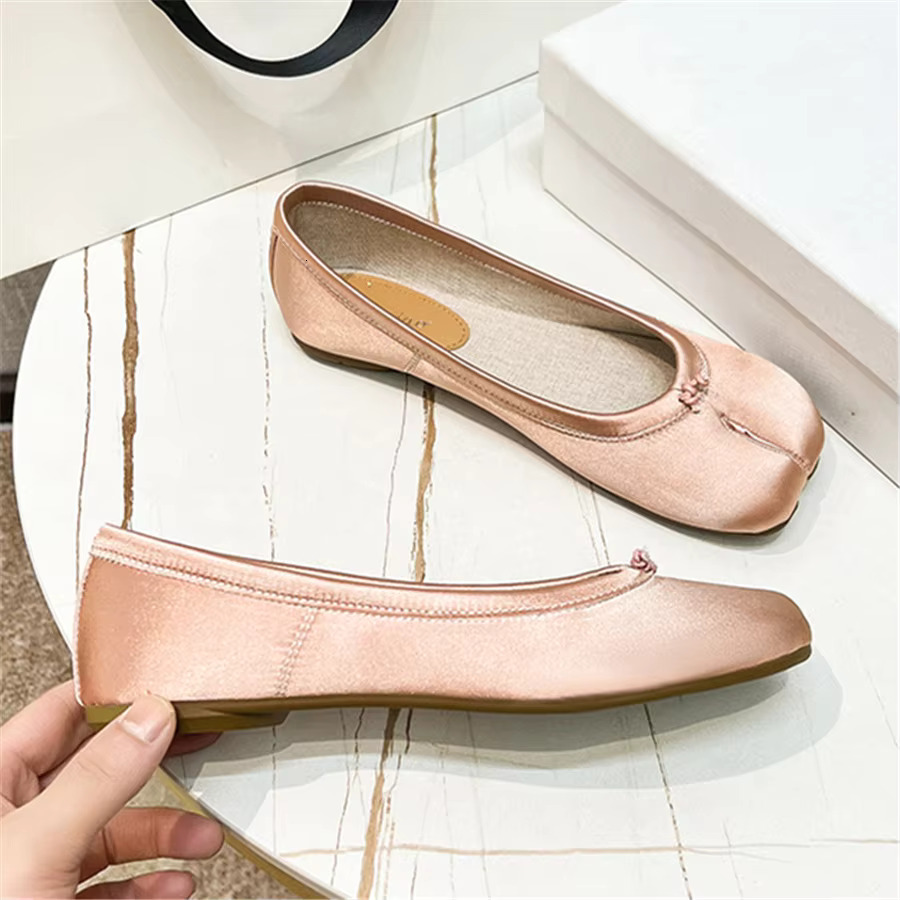 Split Toe Satin Women Flats Fashion Ballet Tabi Shoes Female Slip-on Loafers Ladies Espadrilles Casual atillas Mujer