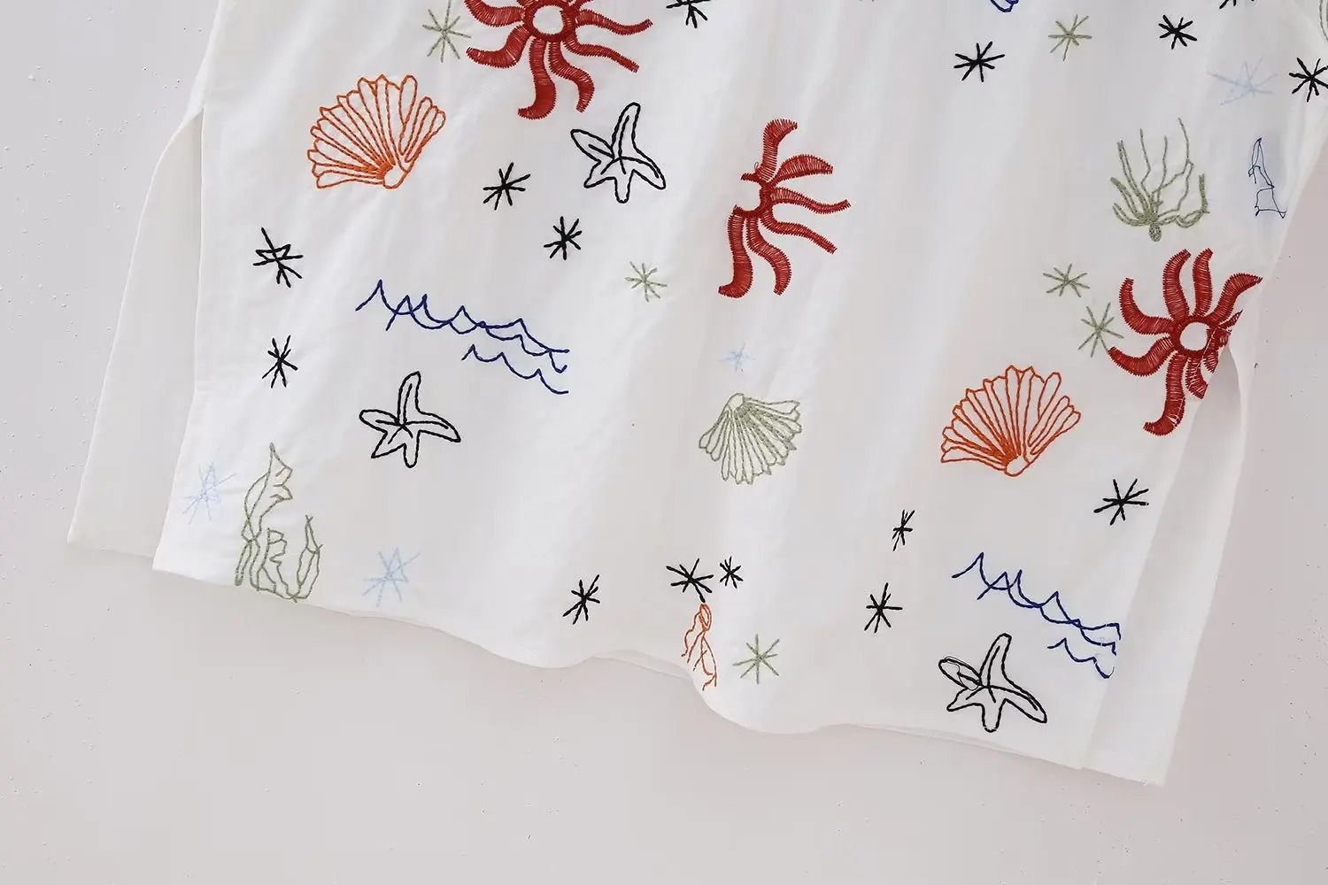 Casual High Waist Pants Suits Ladies V-neck Short Sleeve Tops Tee Summer Two Piece Floral Embroidery Pants Sets for Women 250210