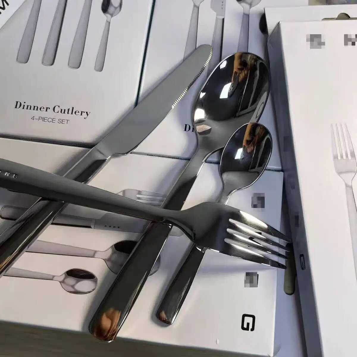 4PC High End Western style Knife and Fork Cutlery Set Stainless Steel Household Dessert Spoon Knife and Fork Kitchen Dinnerware X250210