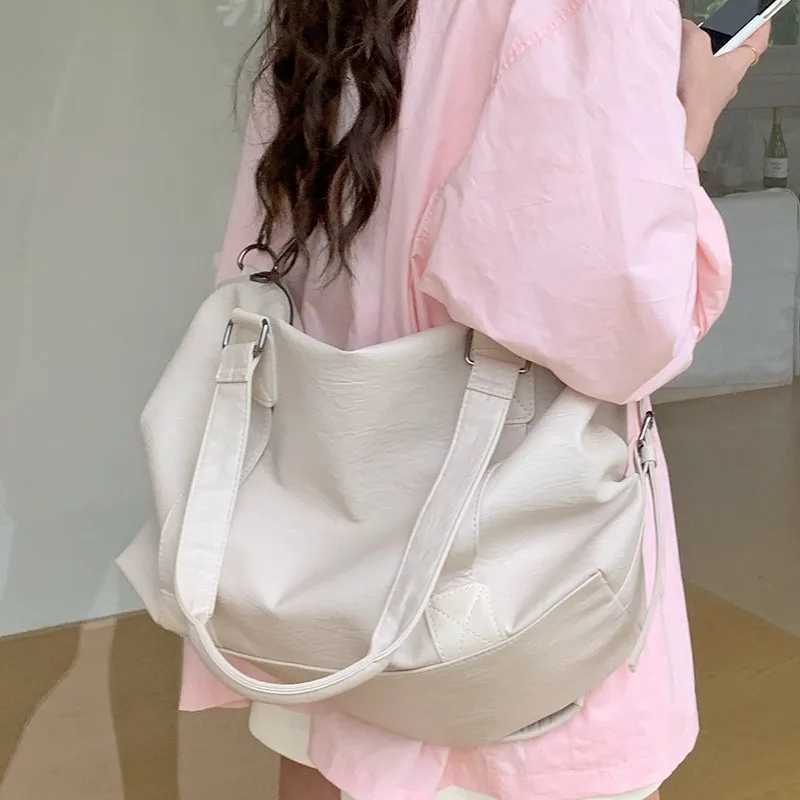 Casual PU Leather Womens s Simple High-capacity Shoulder Bags Solid Color Crossbody Bags Travel Luggage Ladies HandbagsC250210