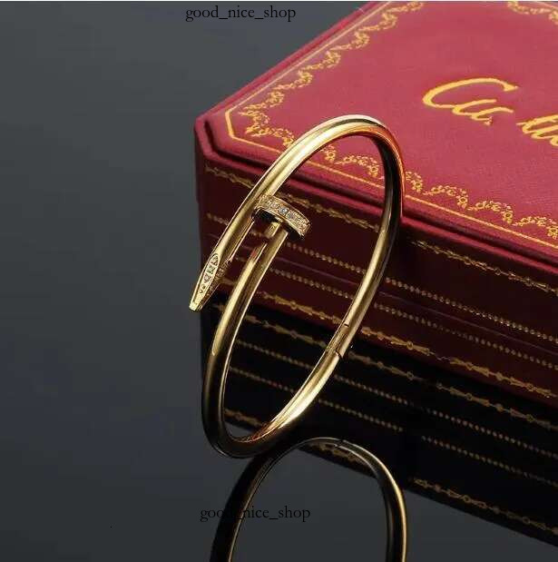 2025 Nail Carteras Bracelet Designer Carteira Bracelets Jewelry For Women Fashion Bangle Steel Alloy Gold-Plated Craft Never Fade Not Allergic Gifts With Box E4