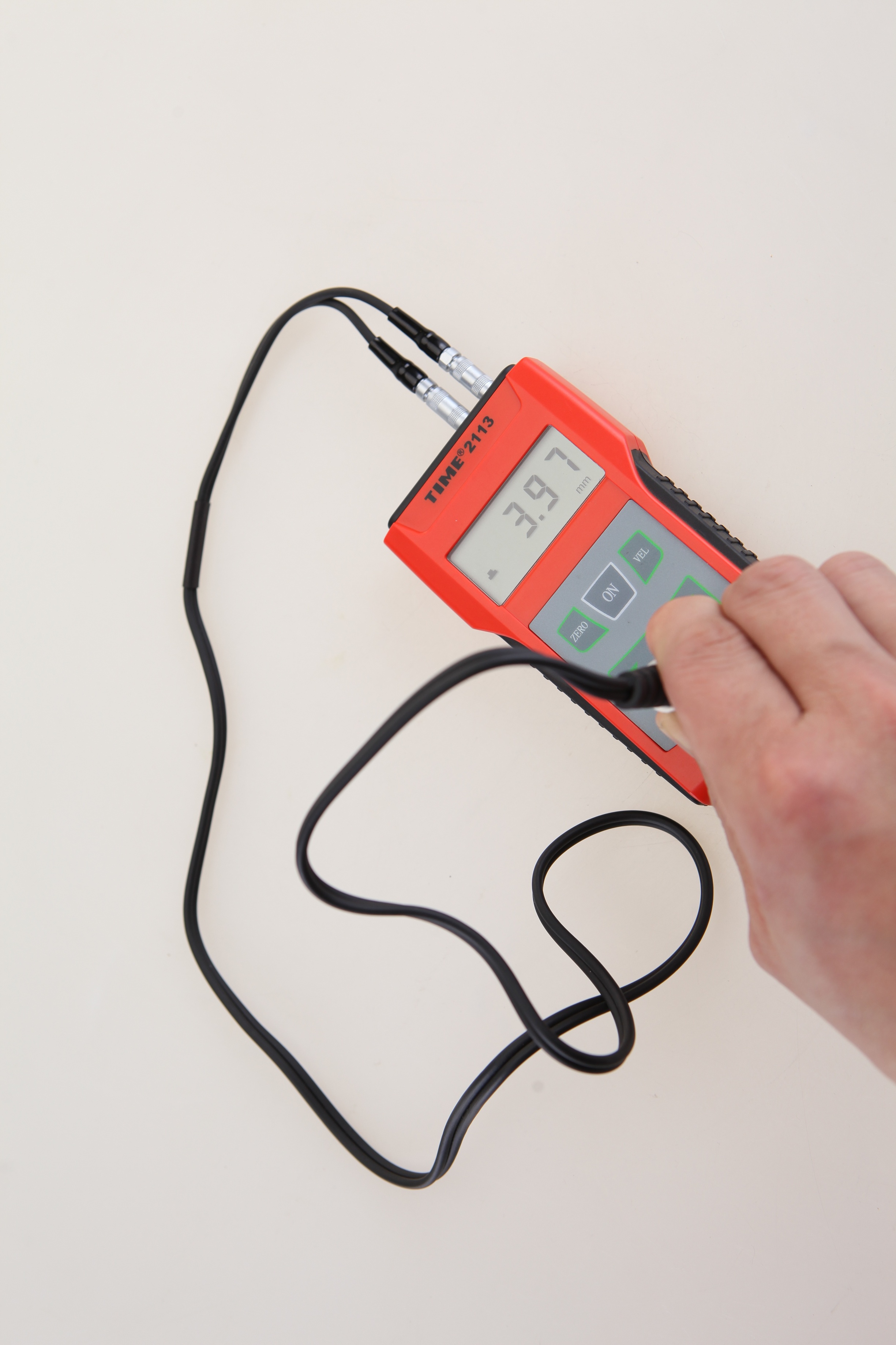 Compact Ultrasonic Thickness Measuring Device with Clear Display High-Precision Ultrasonic Thickness Tester Instrument