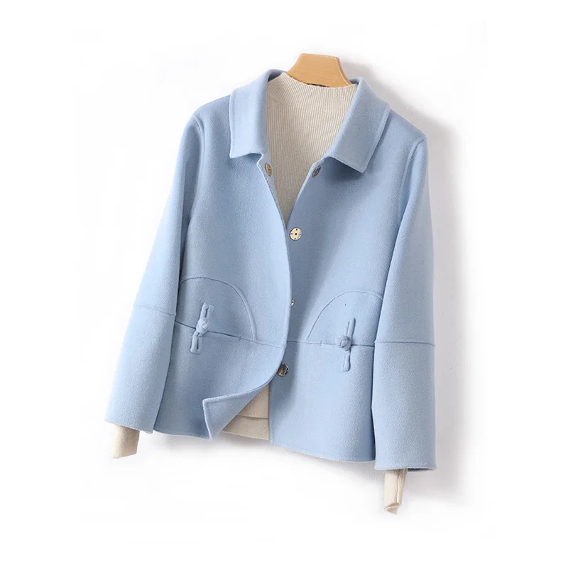 2025 Polo Collar Short Plate Buckle Womens Coat Casual AllMatching 100 Pure Wool Fashion Wear Top 250109Z
