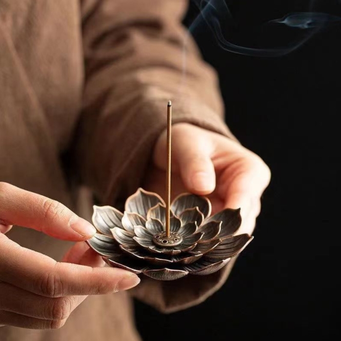 Alloy Incense Burner Stick Holder Buddhism Lotus Line Incense Plate Sandalwood Coil Base Temples Yoga Studios Home Decoration