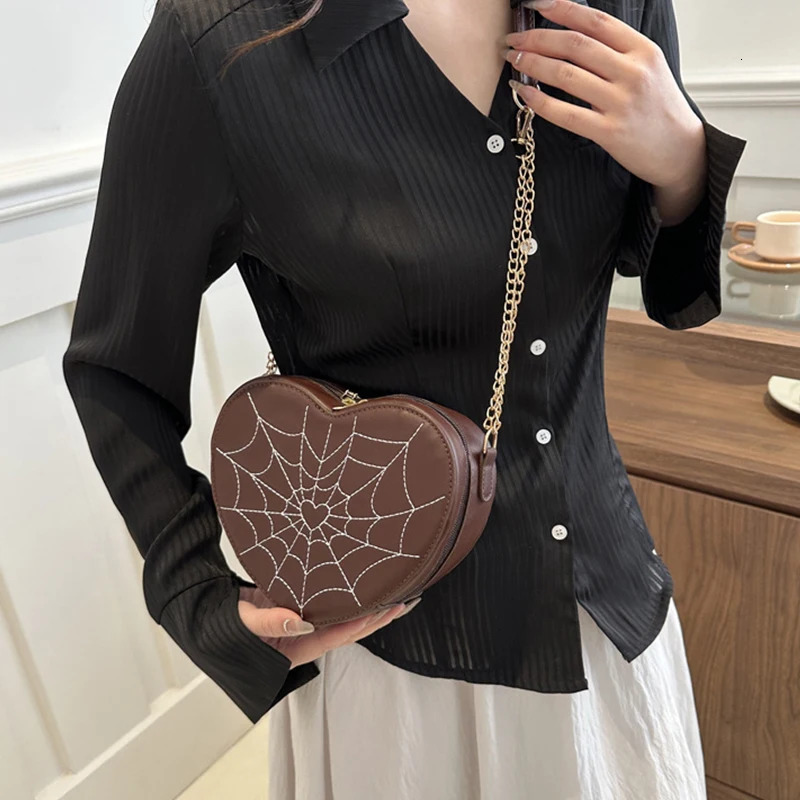 Fashion Spider Web Heart Shaped Shoulder Bag Women Chain Crossbody Bag Korean Personalized Mini Womens Handbag Lipstick Purse 250221