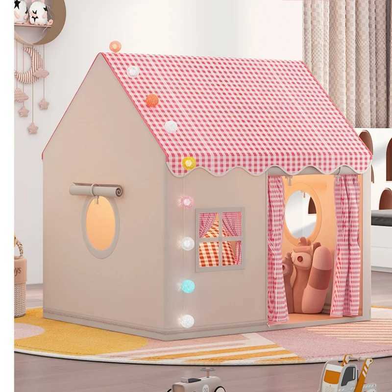 Childrens Tent Indoor Play House Outdoor Games Garden Type Princess Castle Folding Cubby Toys Tents Child Room House Teepee X250210