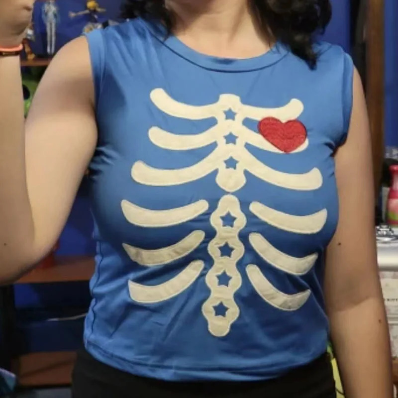 Y2k Crop Top Aesthetics Women Vintage Short Sleeve Tshirt Hip Hop Goth Harajuku Skull Printed Tees Summer Streetwear 250210