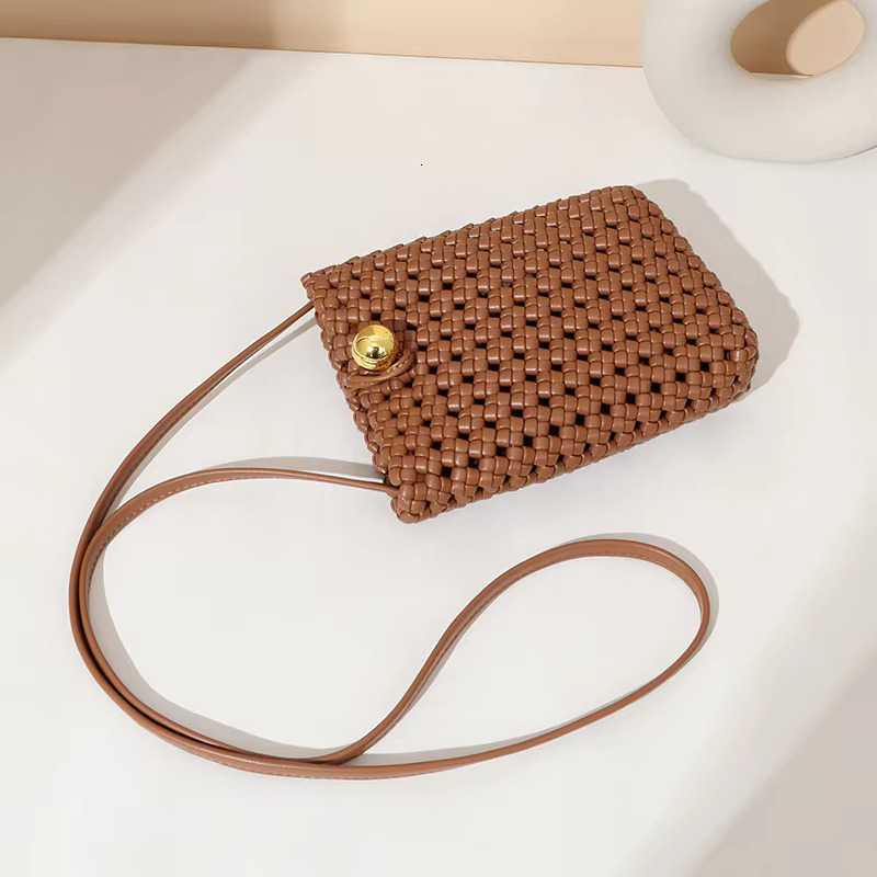 Hand-Woven Hollow Mobile Phone Women's Niche High-End Fashion Shoulder Gilt Buckle Crossbody Mini Small Square Bag